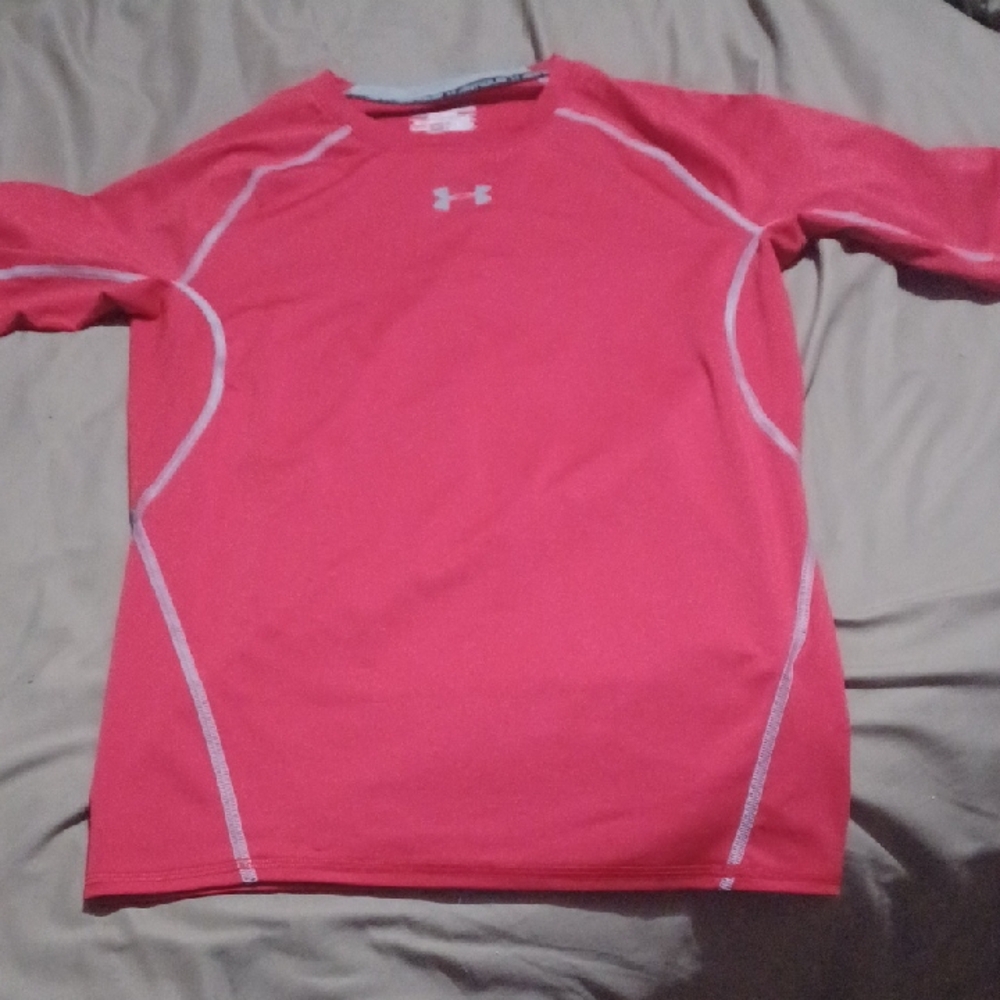 Under Armour Kids' Large Red Short Sleeve Tee Dri Fit Compression